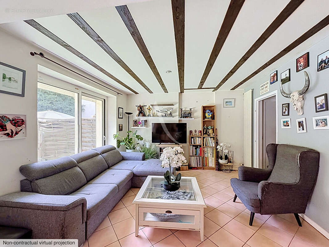 Maison à VARREDDES