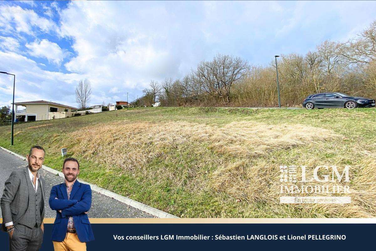 Terrain à L'ISLE-EN-DODON