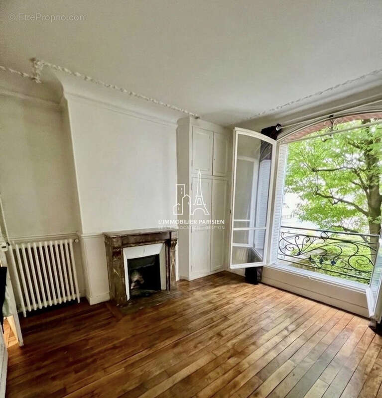 Appartement 45 m² à Paris-18e  - photo 3