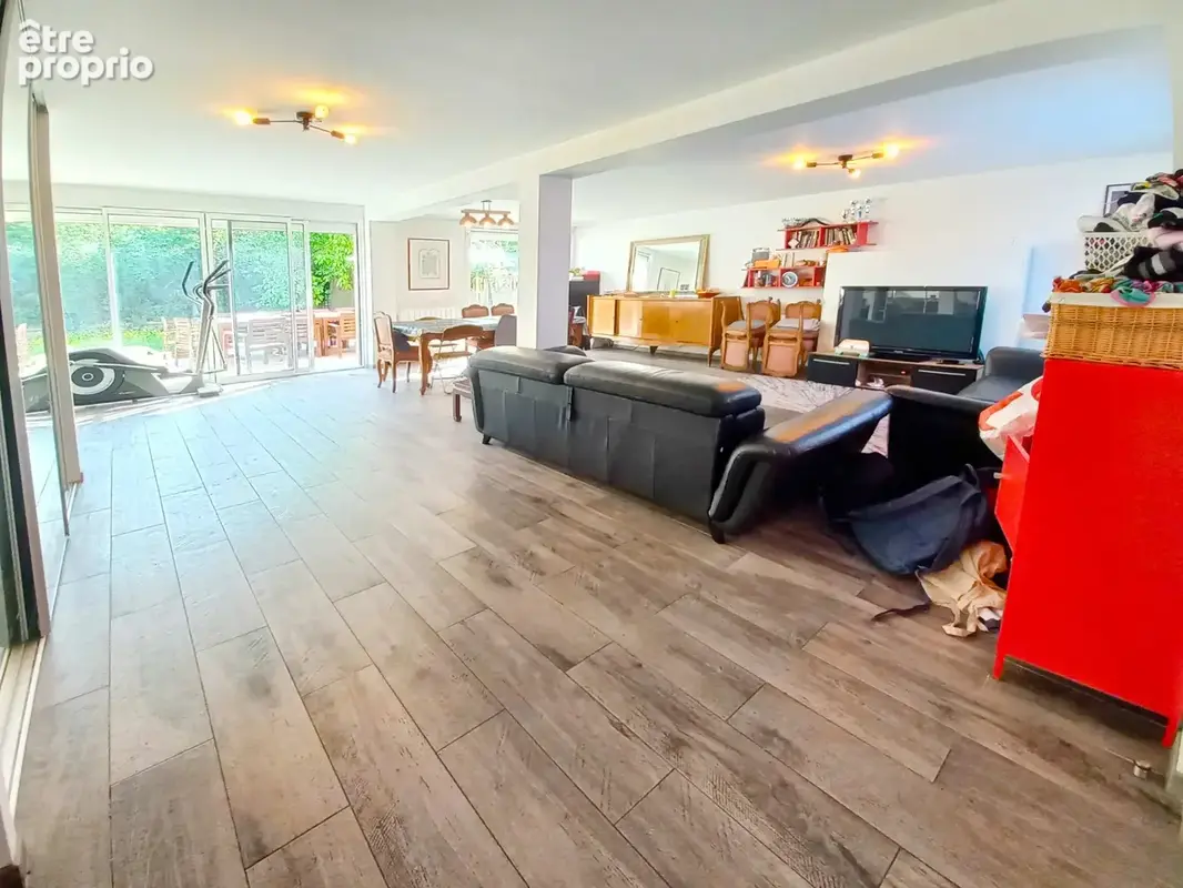 Val de Brie   Maison individuelle entièrement réhabilitée en 2020, édifiée sur une parcelle de 288 m2 - photo 4