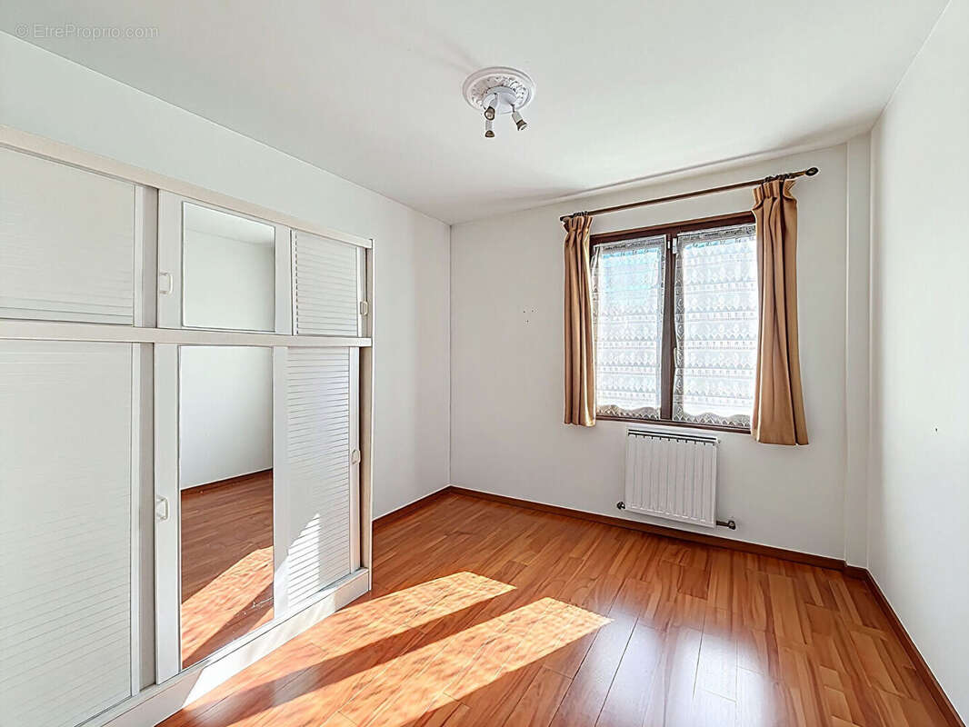 Maison à SAINT-MICHEL-SUR-ORGE