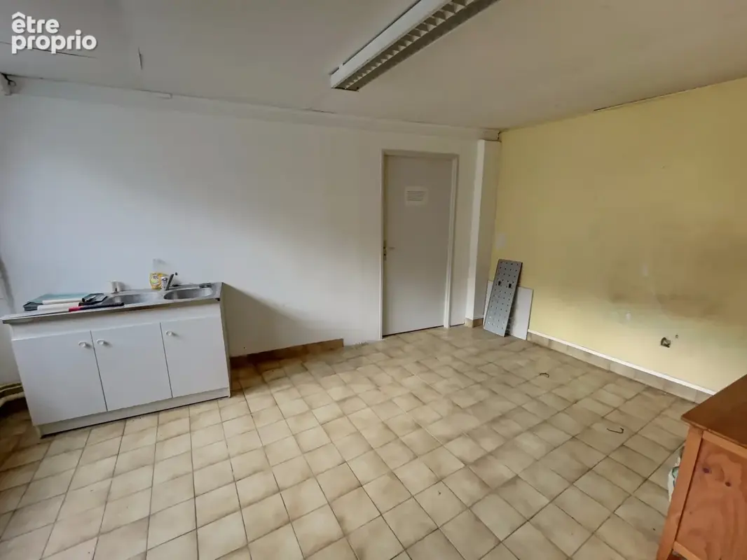 À vendre   Immeuble avec local commercial + Grand duplex avec parking - photo 9