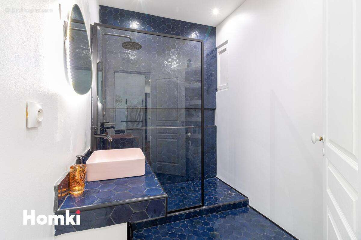 Appartement à MARSEILLE-8E