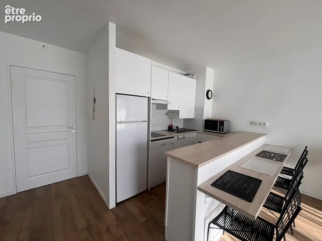 T2 équipé avec terrasse et superbe vue dégagée - photo 13