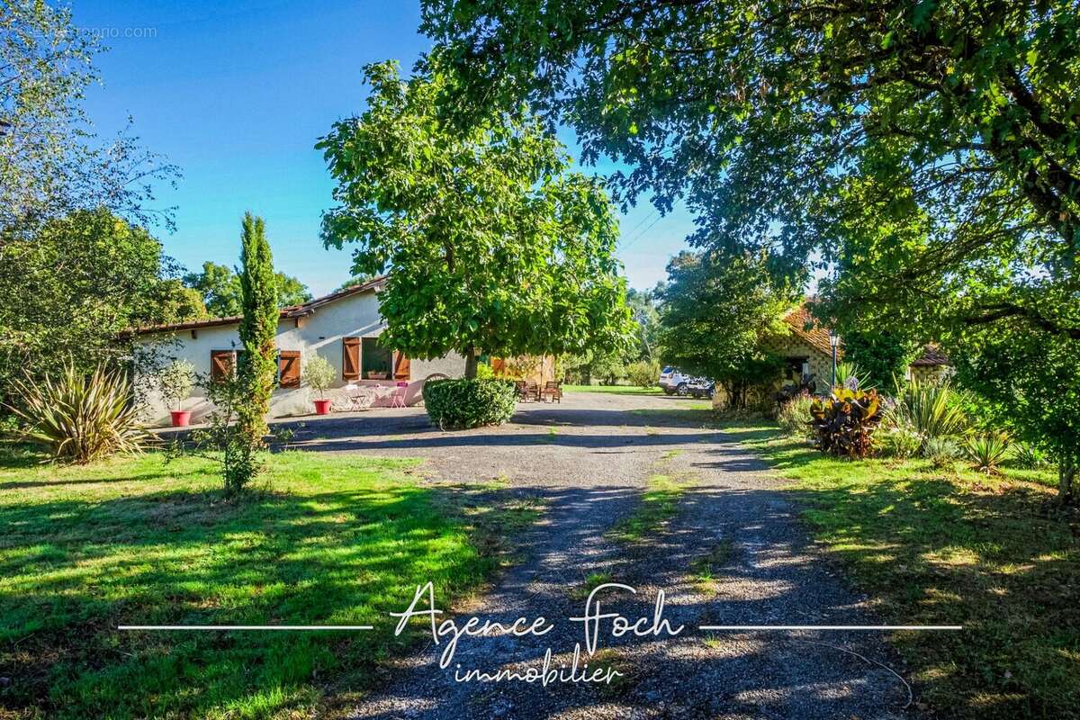 Maison à CASTELNAU-MAGNOAC