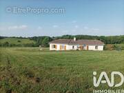 Photo 1 - Maison à VILLEBRAMAR