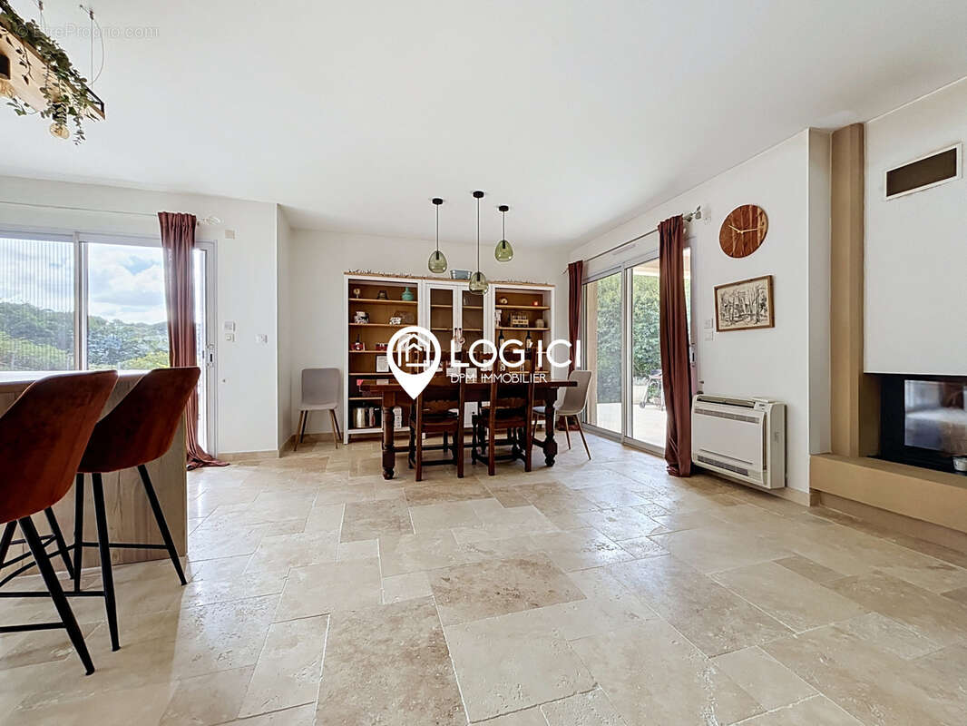 Maison de plain-pied de 114 m2 avec grand séjour et 4 chambres en lisière de forêt - photo 9