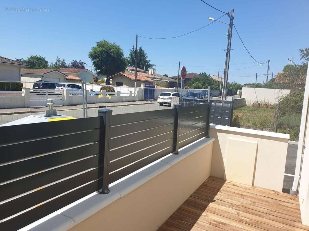 Maison 62 m² à Merignac  - photo 7