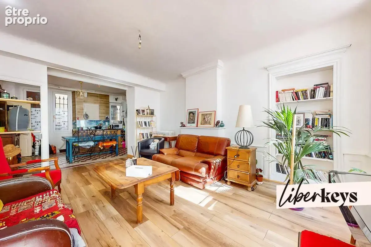 Bourg centre, 91 m², bureau + dressing, parking à 50 m - photo 2