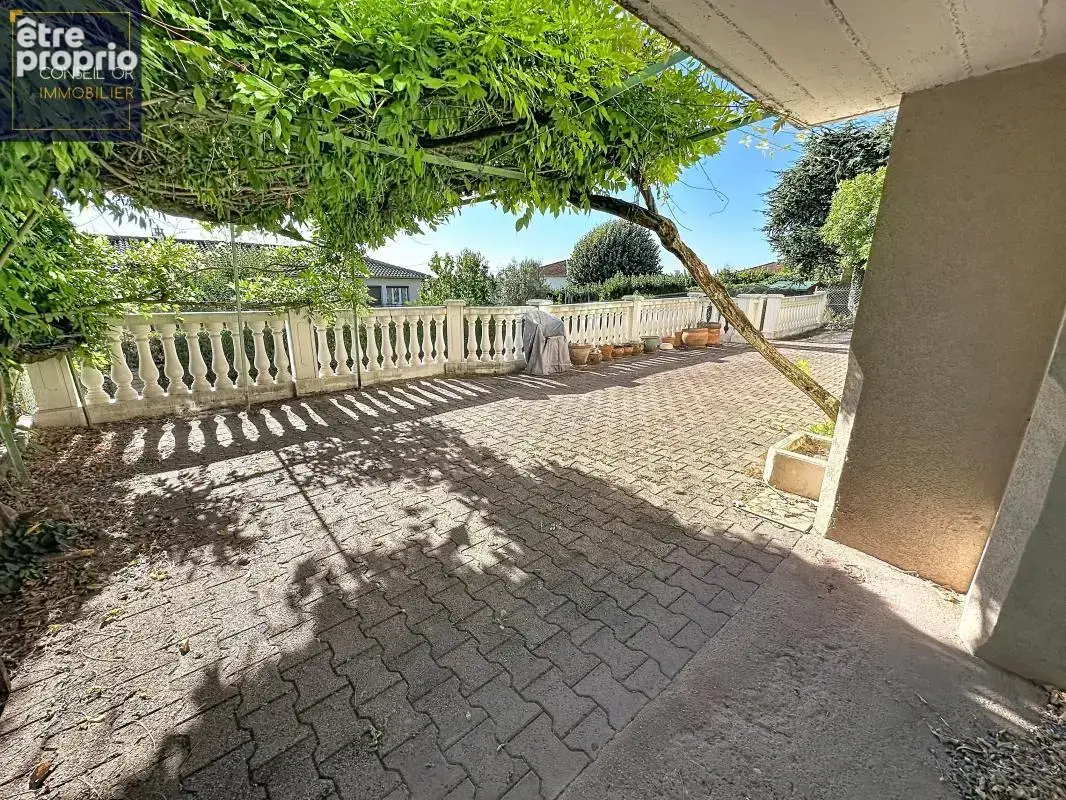 Maison, 7 pièces, 3ch, Pierre Bénite, jardin, vue dégagée, garage - photo 2
