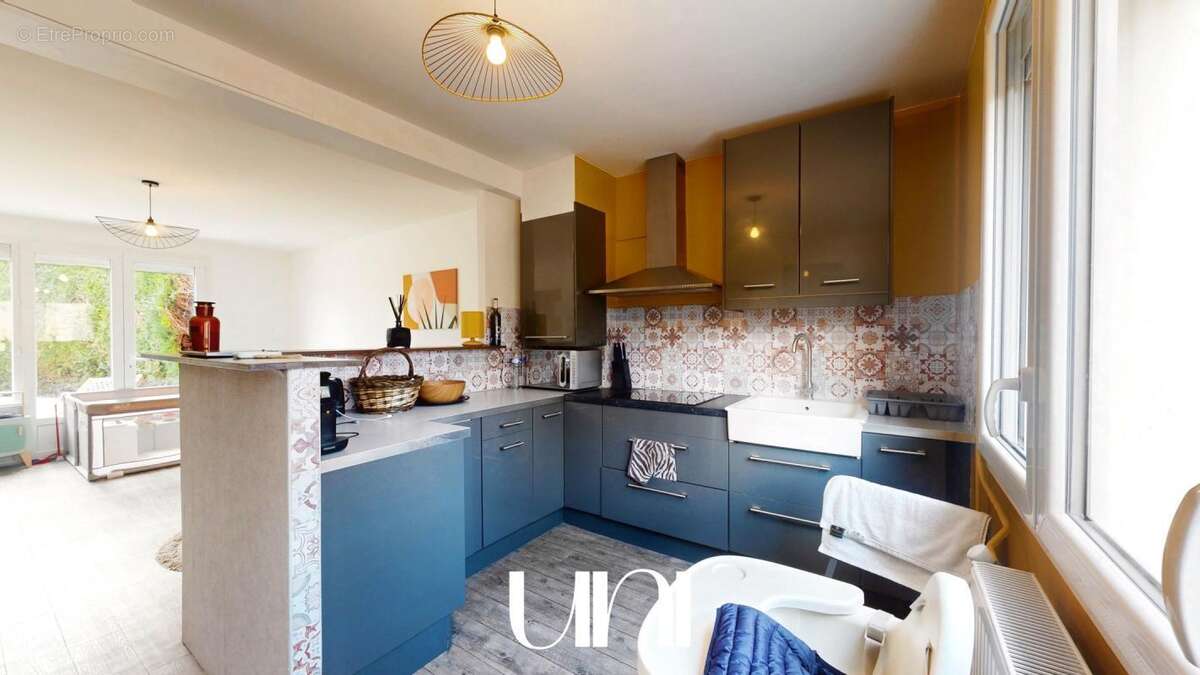 Maison à SAINT-PIERRE-SUR-DIVES