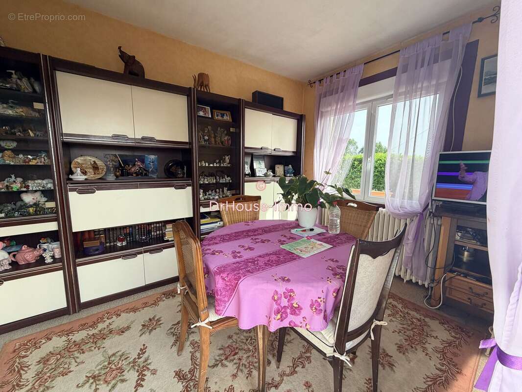 Maison à AMBARES-ET-LAGRAVE