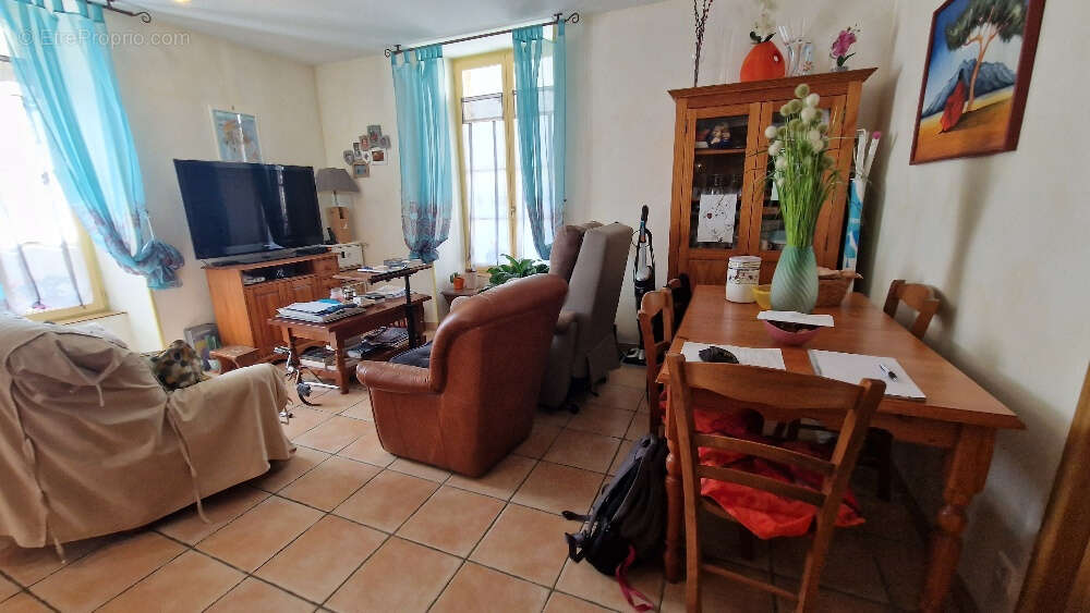 Appartement à EXCIDEUIL