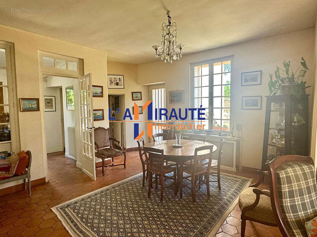 Maison à MAISONS-LAFFITTE