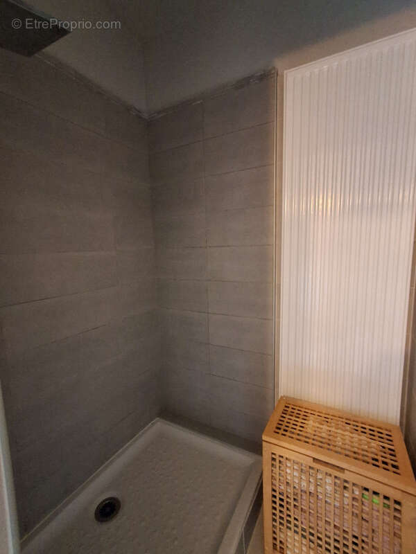 Appartement à LEZIGNAN-CORBIERES