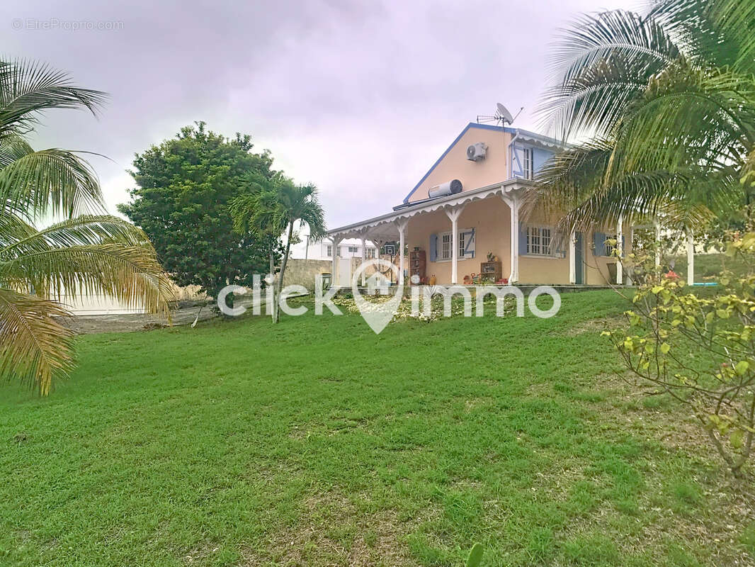 Maison à SAINTE-ANNE