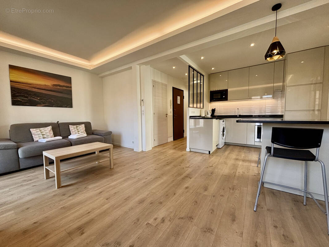 Appartement à ROQUEBRUNE-CAP-MARTIN