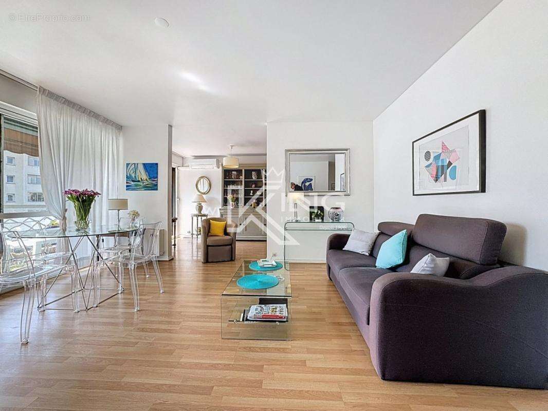 Appartement à SAINT-RAPHAEL