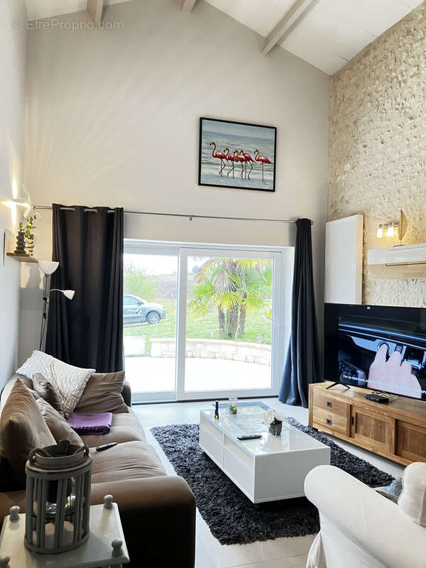 Maison à LIGNIERES-SONNEVILLE