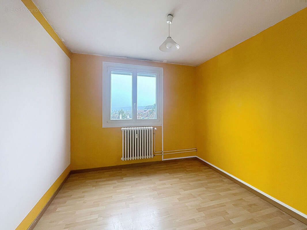 Appartement à CHENOVE