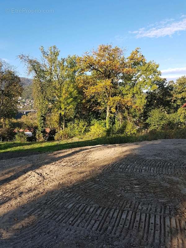 Terrain à VETRAZ-MONTHOUX