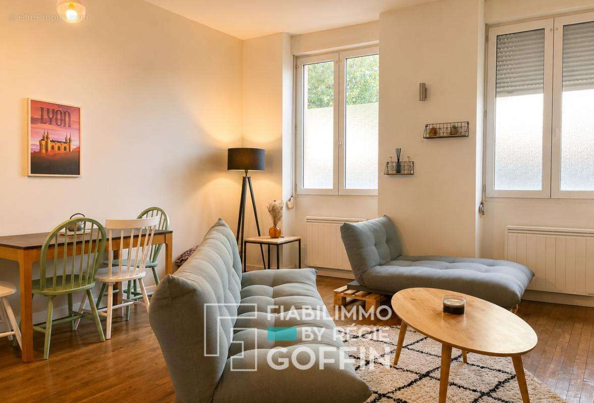 Charpennes / republique - t2 44,50m2 a la limite du 6 eme ar - photo 2