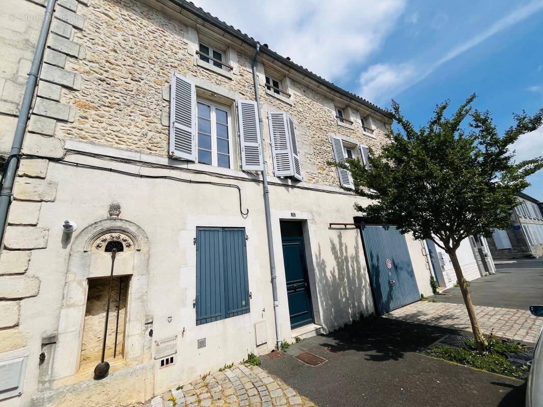 Maison à ROCHEFORT