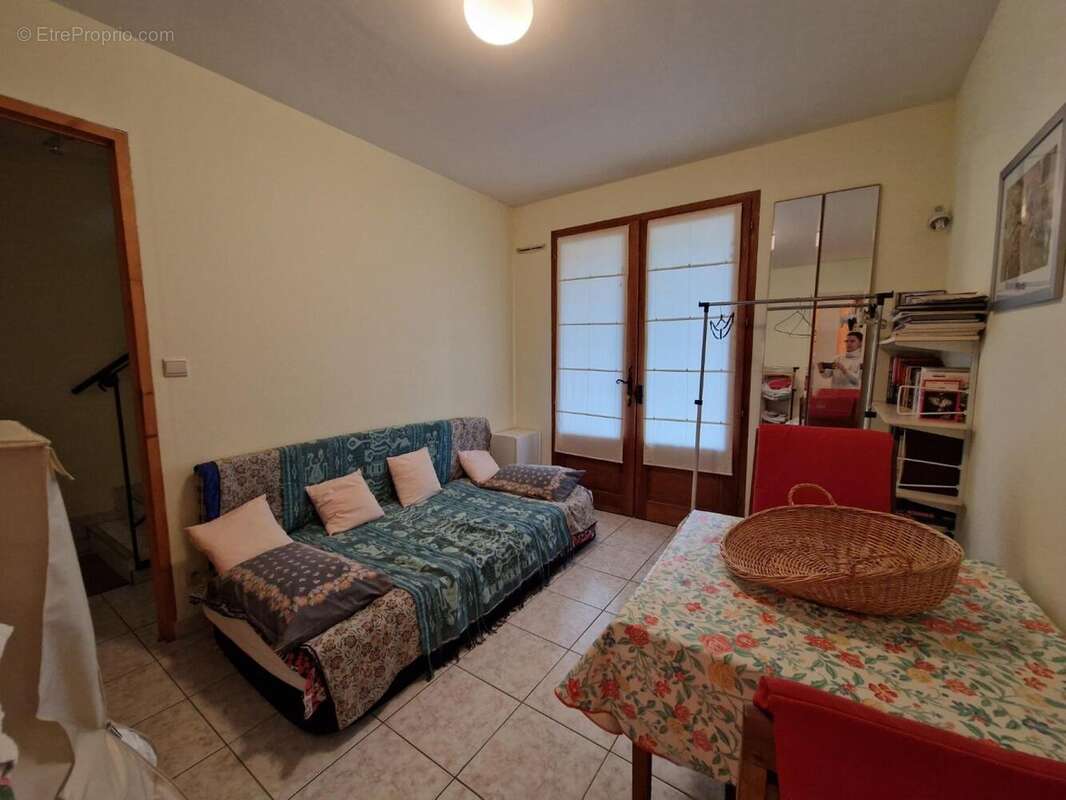 Maison 3 chambres avec grand terrain, piscine et Belle Vue. - photo 20