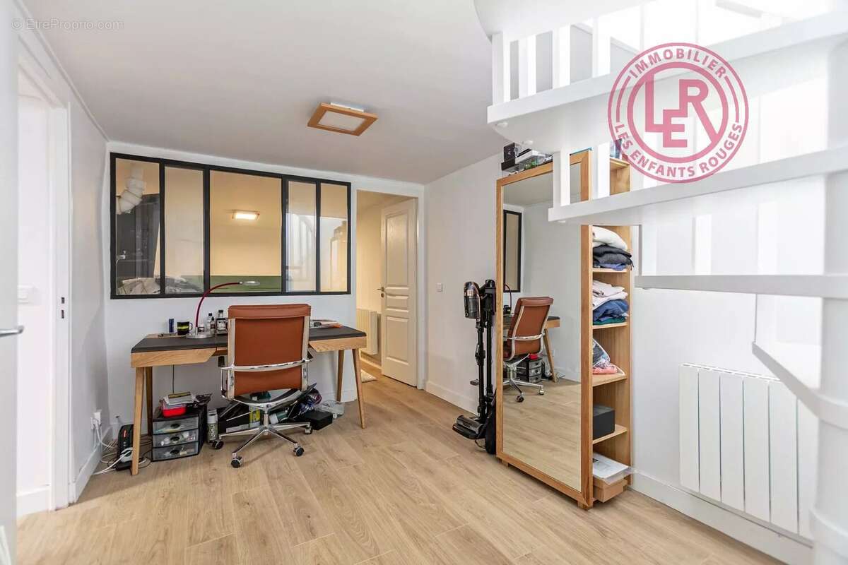 Appartement à PARIS-9E