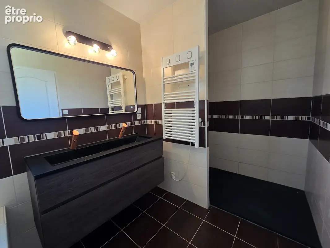 Appartement 119 m² à Le Grand-Bourg  - photo 8