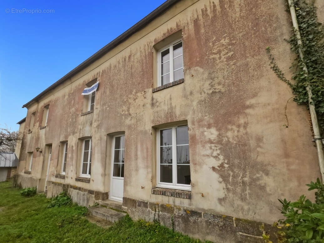 Maison à MOULINS-LA-MARCHE