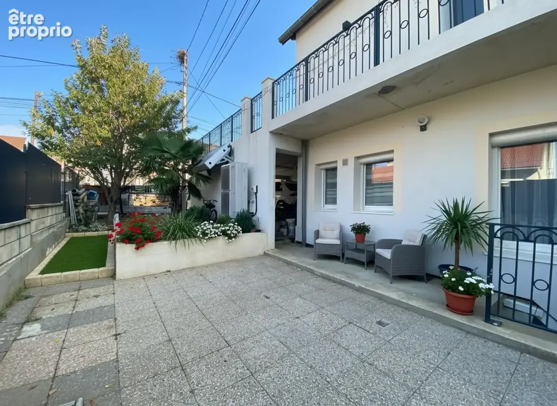 Maison familiale moderne avec terrasse et garage, à 6 min du centre-ville à Fosses (95) - photo 15