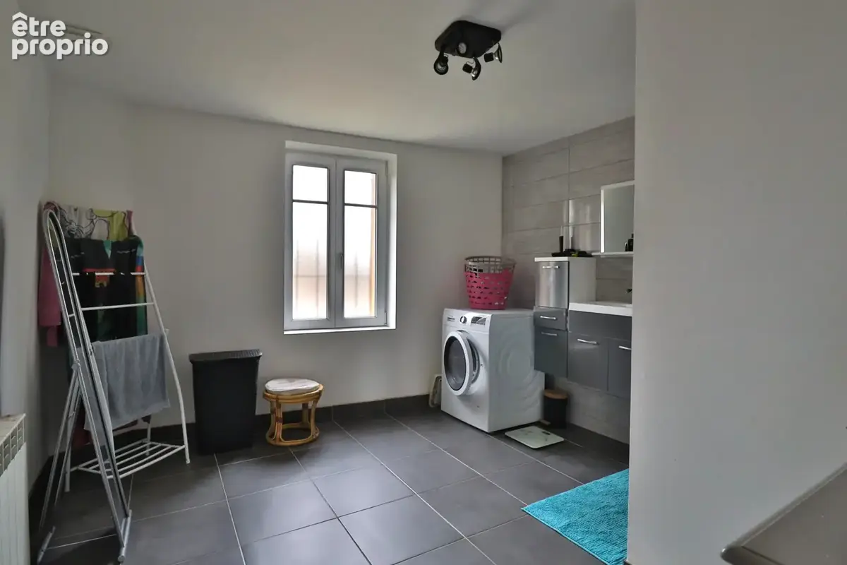 Maison - 130 m2 - 6 pièces - photo 5