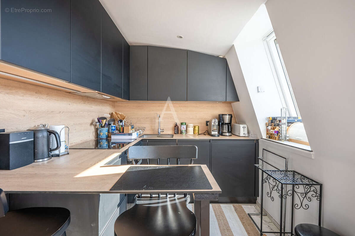 Appartement à LA GARENNE-COLOMBES