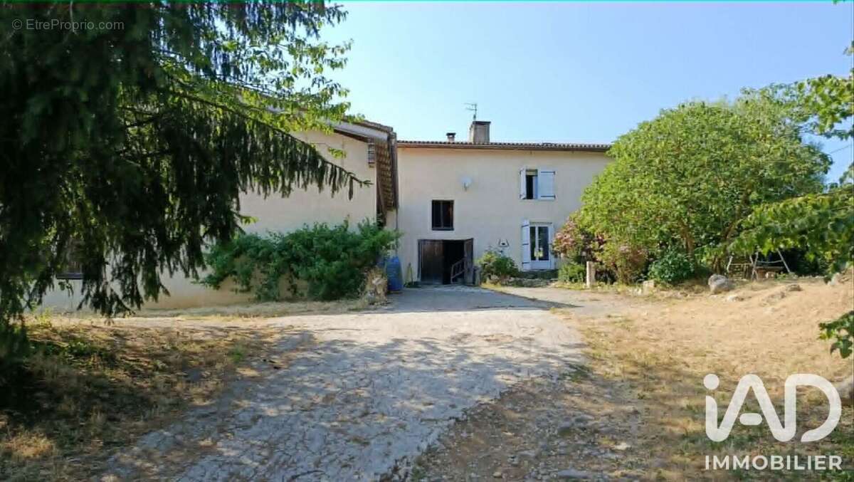Maison 189 m² à Castelnau-Magnoac  - photo 5