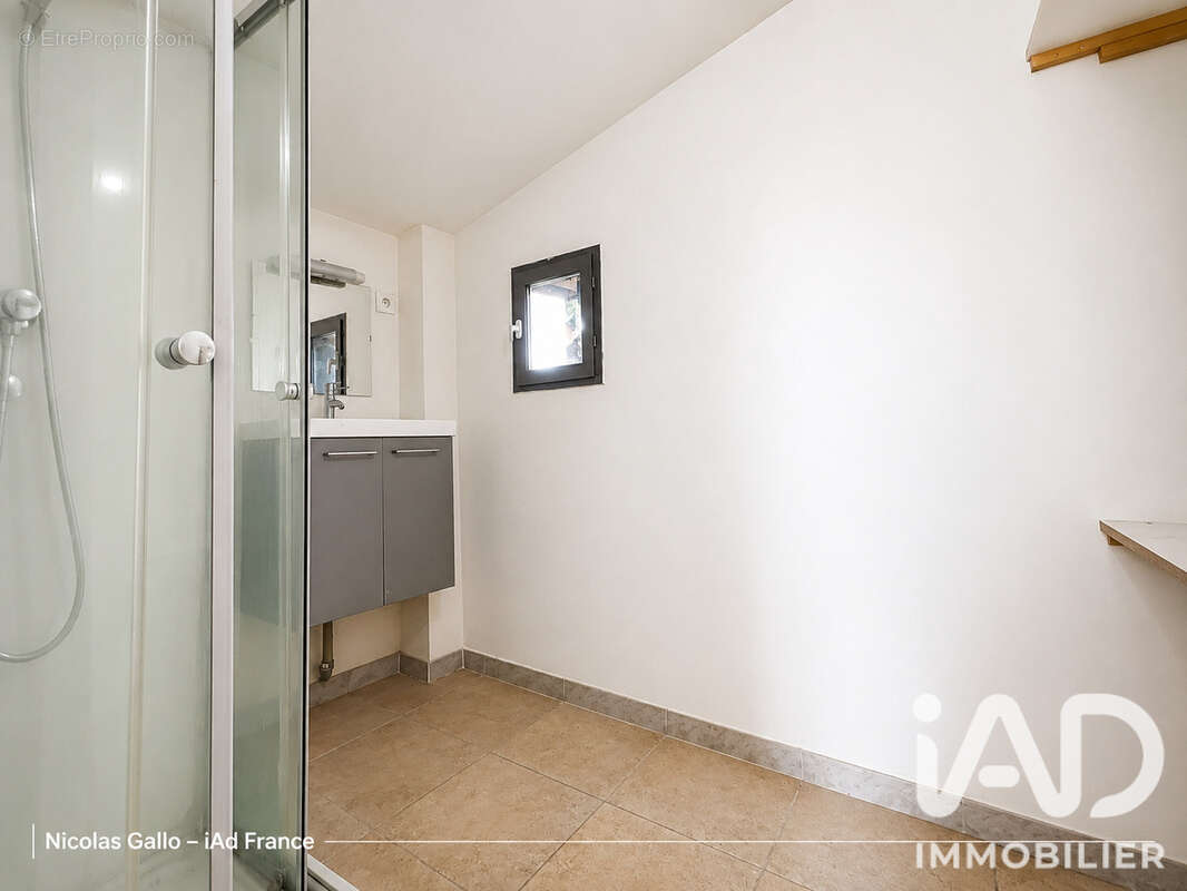 Maison 115 m² à Targon  - photo 4