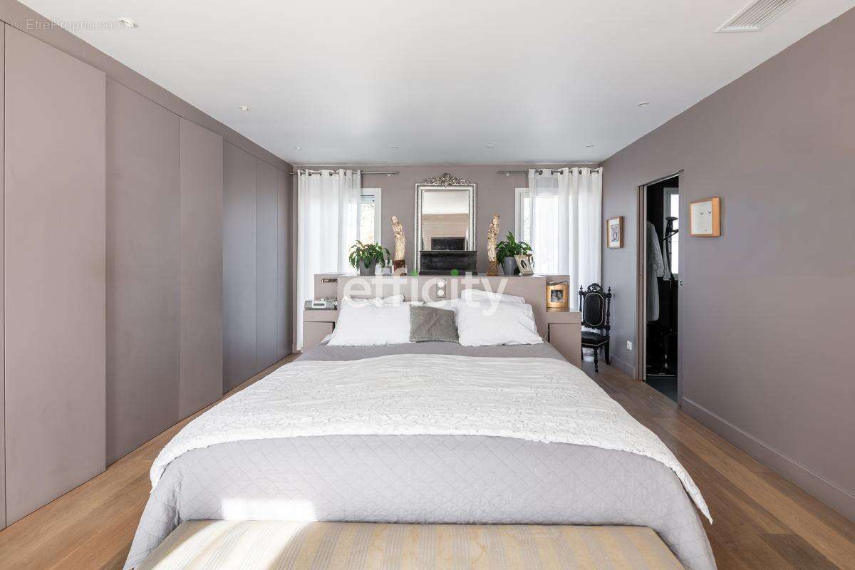 Maison à SAINT-CYR-AU-MONT-D'OR