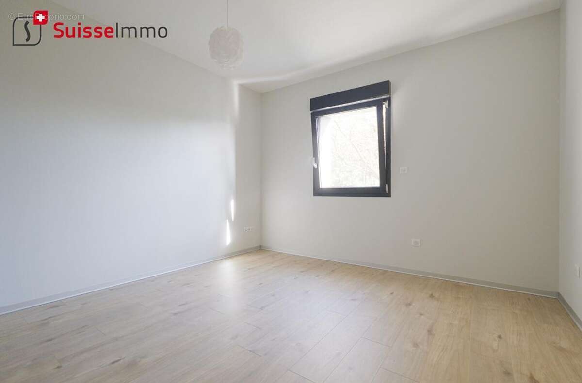 Appartement rez de jardin 5 pièces de 113 m2 - photo 13