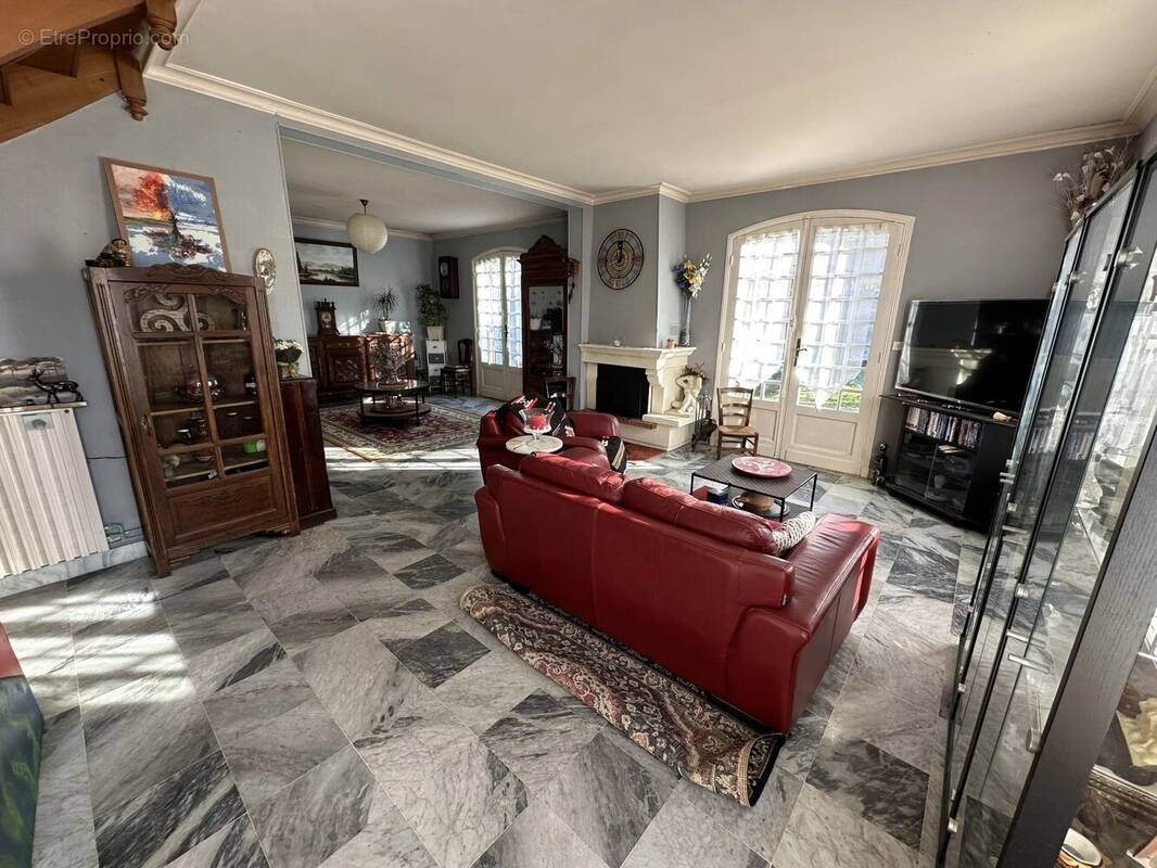 Maison à MONTPON-MENESTEROL