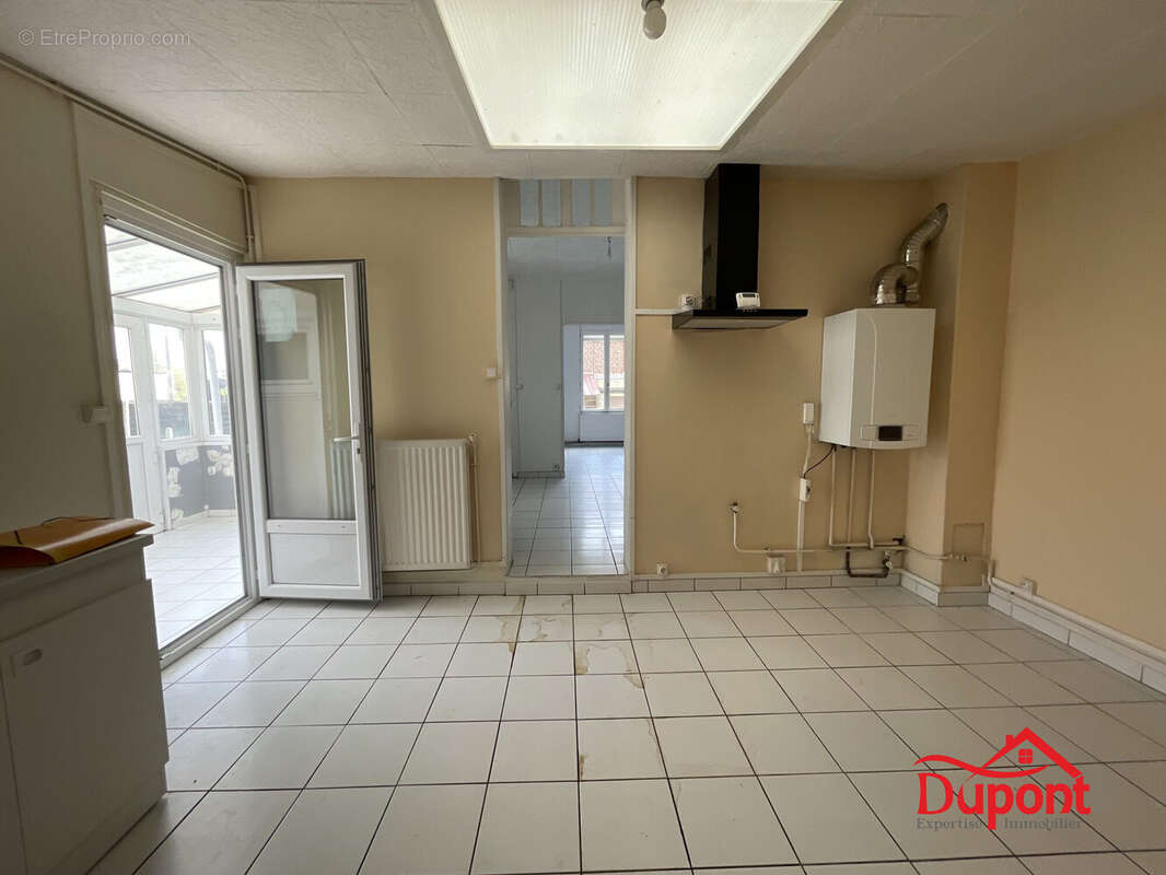 Maison à SAINT-QUENTIN