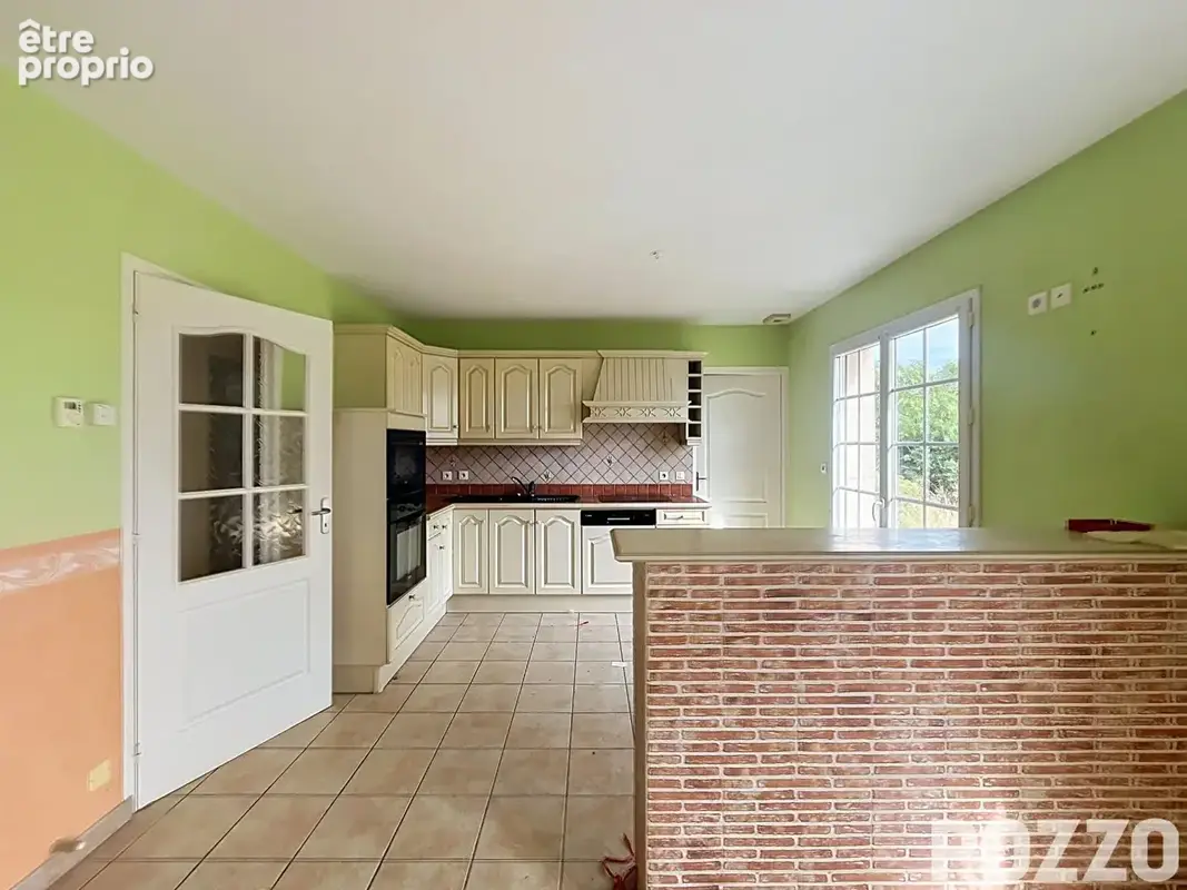 Maison - plain-pied - 6 pièces - 120 m² - 3 chambres - garage - jardin - Marigny Le Lozon - photo 3