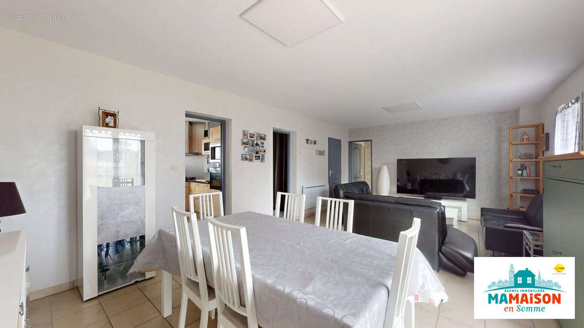 Maison à COURCELLES-AU-BOIS