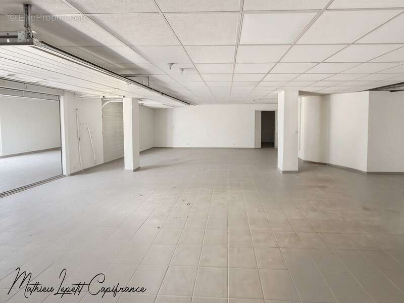 Maison contemporaine de 253 m² avec piscine, garage isolé de 100 m² et terrain de 4 728 m² – CHANCELADE- aucun travaux à prévoir - photo 13
