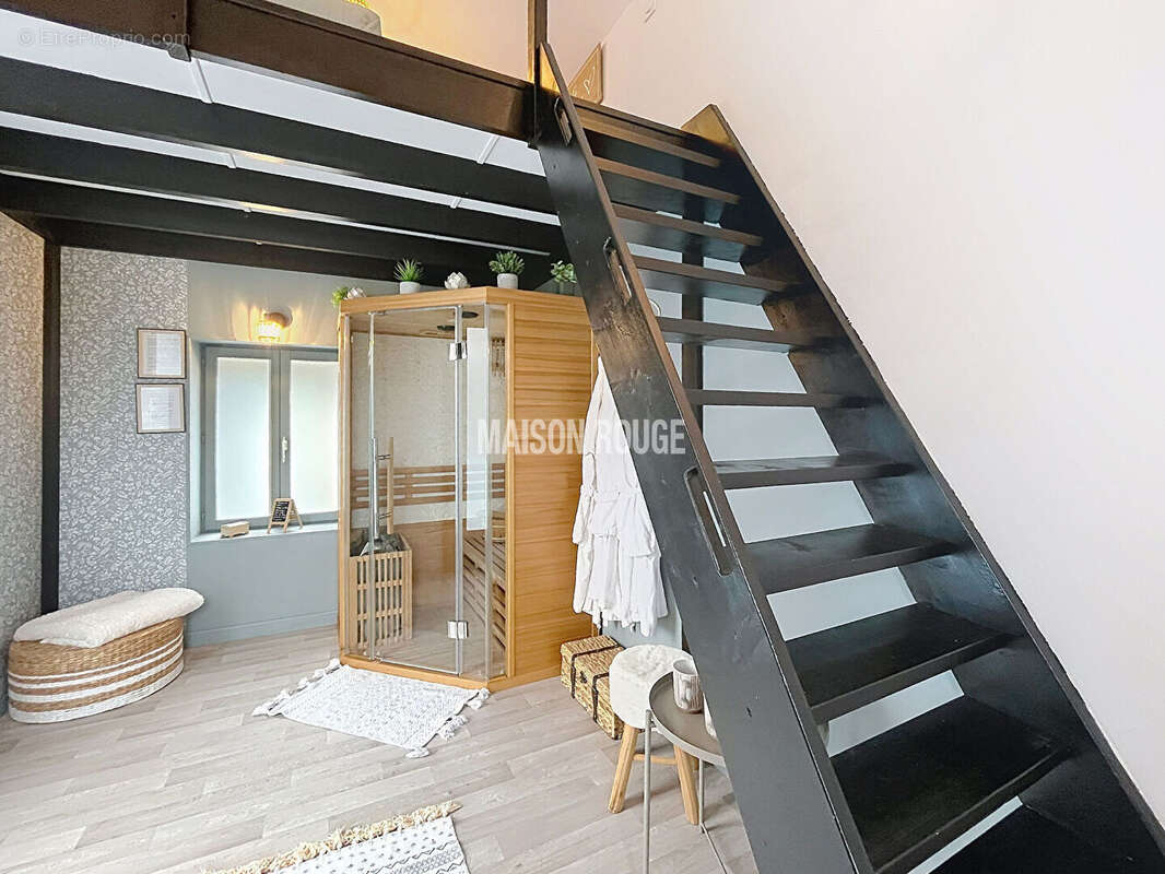 Charmante maison rénovée avec goût, jardin sans vis-à-vis et espace détente - photo 13