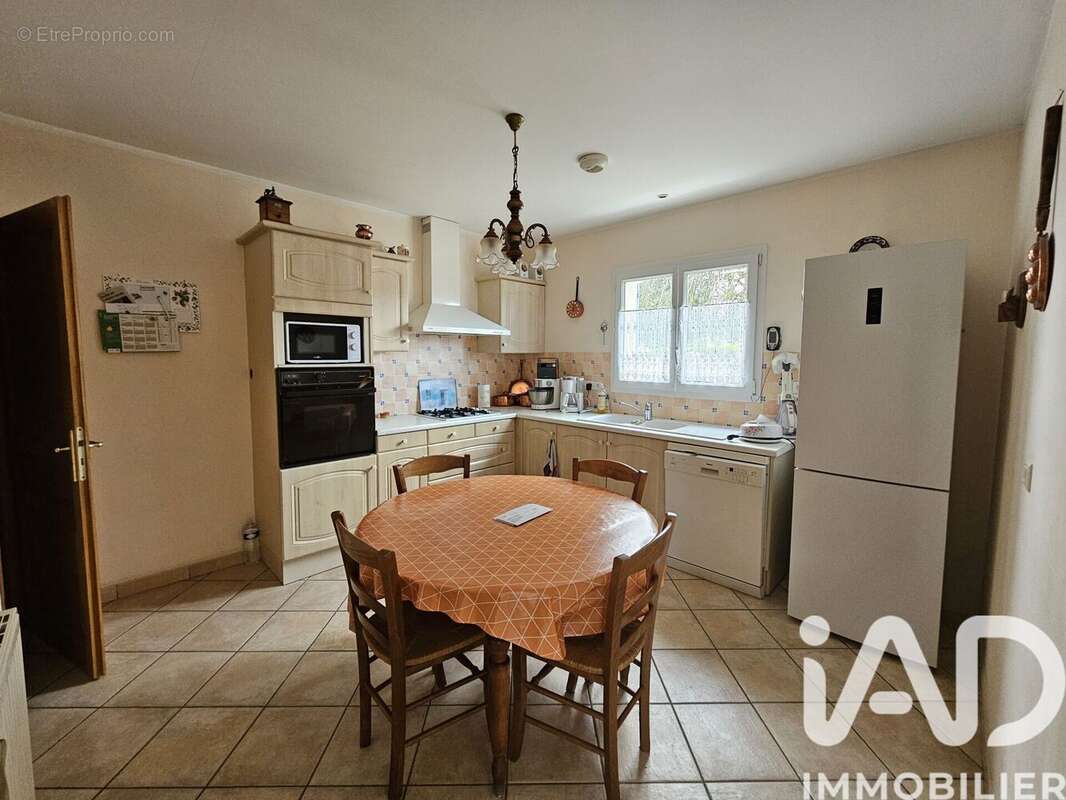 Maison 124 m² à Sainte-Gemme  - photo 7
