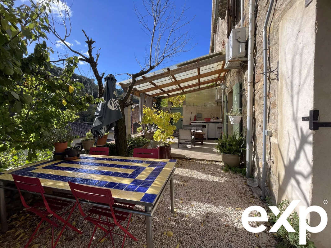 Maison à ROBIAC-ROCHESSADOULE