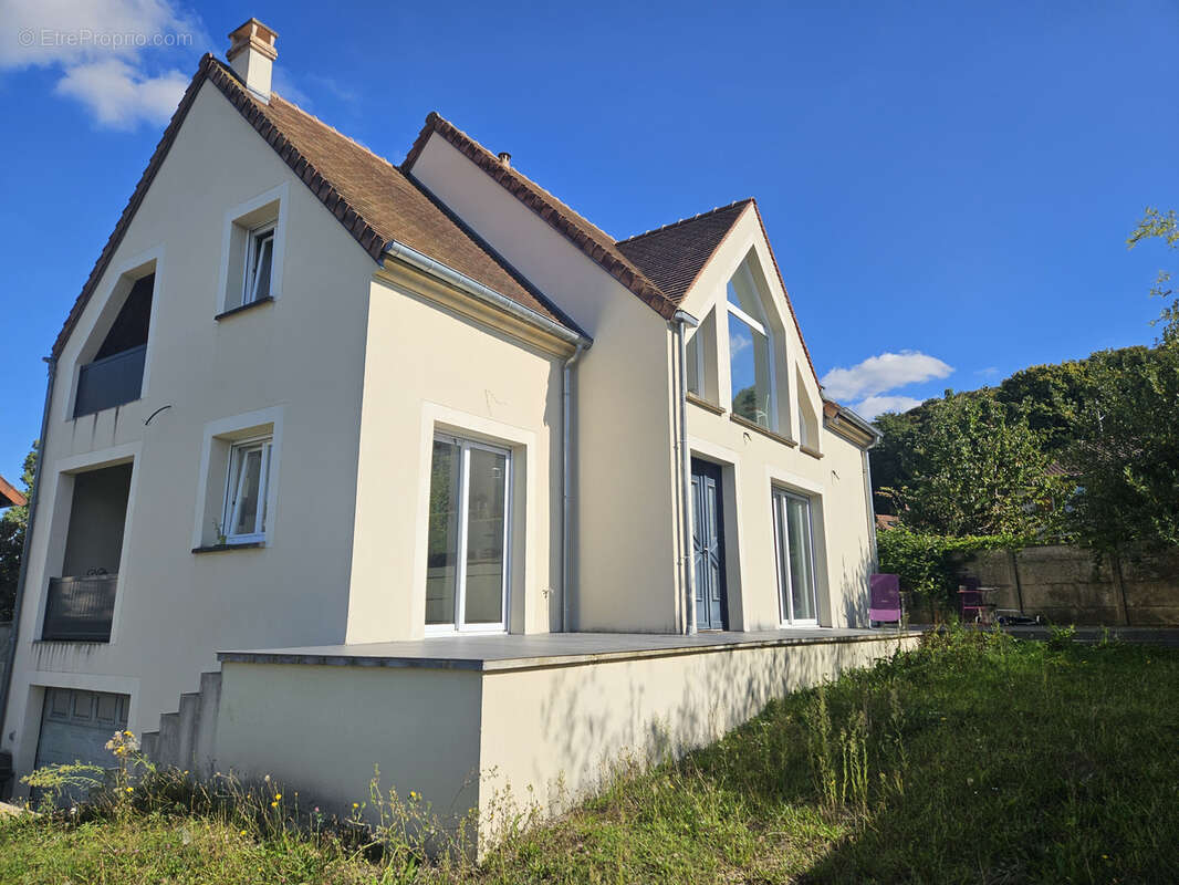 Maison à SAINT-REMY-LES-CHEVREUSE