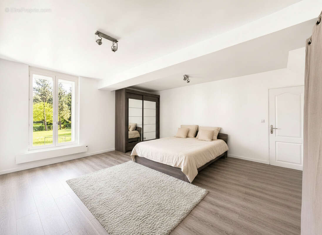 Appartement à LUZANCY