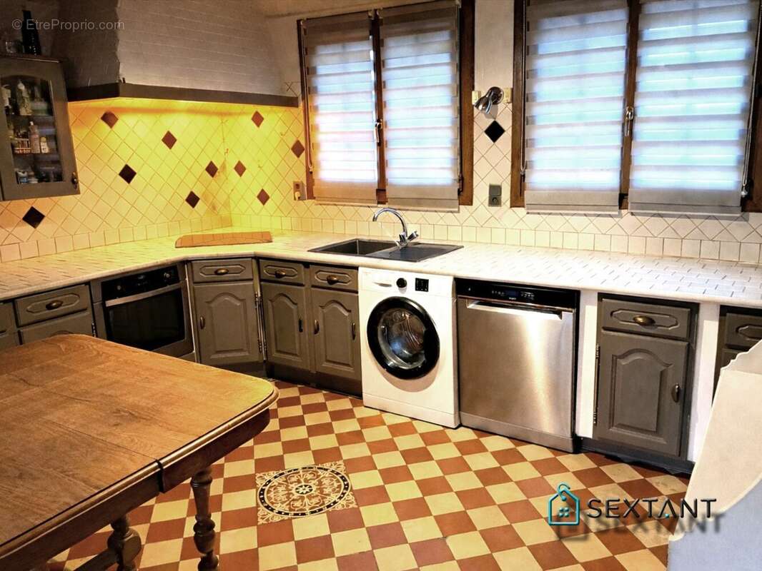 Maison de charme 170 m²  Grand jardin clos au calme - photo 10