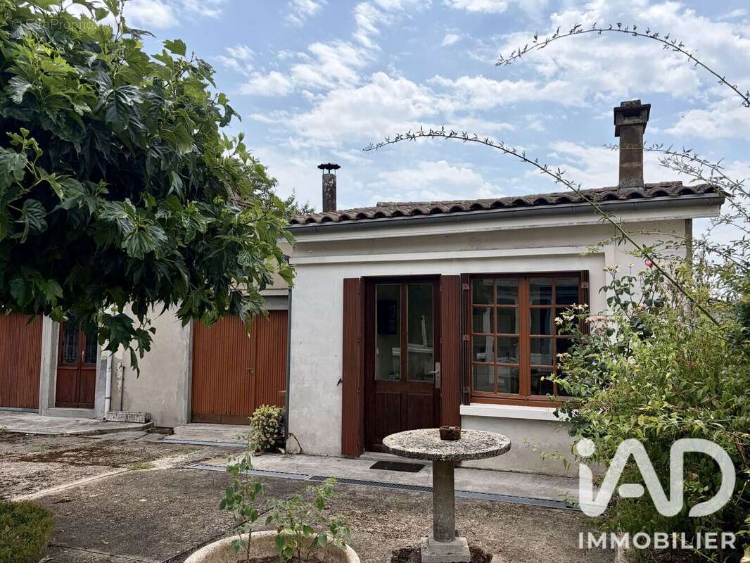 Maison 135 m² à Pouillac  - photo 3